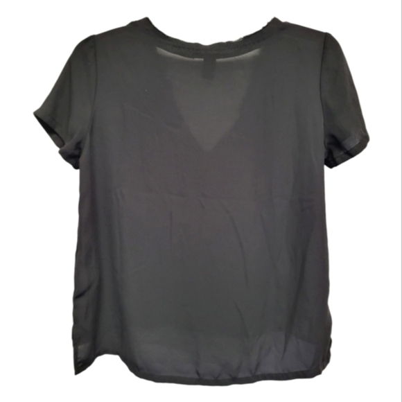 Forever 21 Women's Black V-Neck Notched Collar Blouse - Size S - Picture 2 of 4